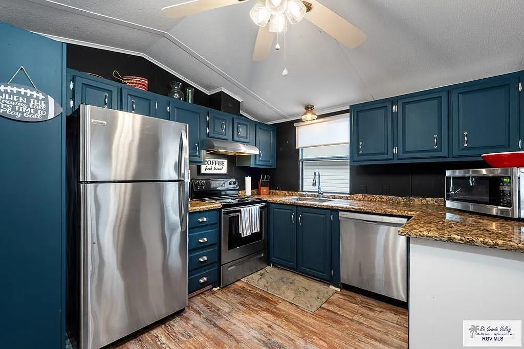 2 bed, 2.0 bath, 1140 sqft, $1,500 — Photo 4