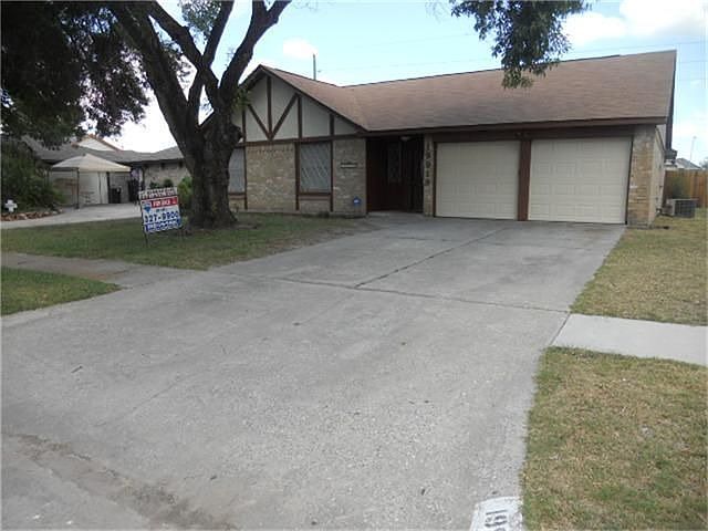 1st image of 19918 Bridgedale Ln