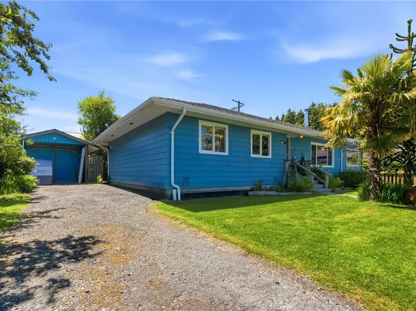 1784 Cypress Rd, Ucluelet, BC V0R 3A0