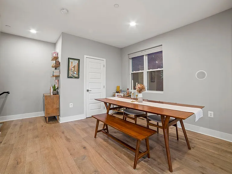 1838 Providence St NE — Photo 7