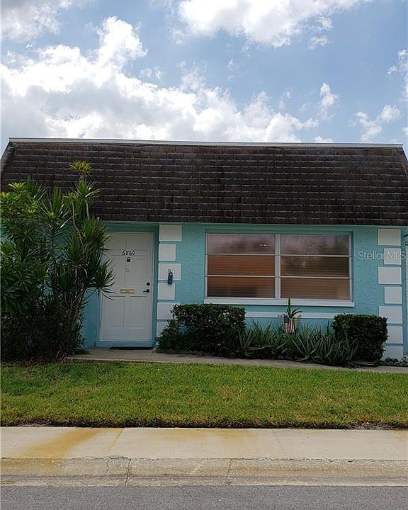 1st image of 6860 Versailles N #10