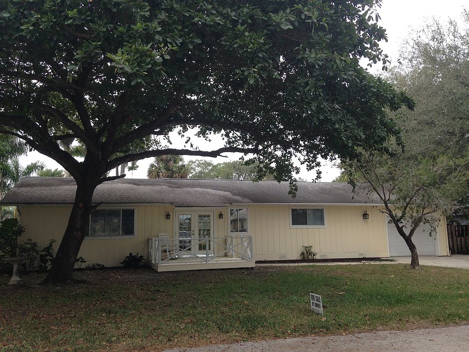 1st image of 920 Altadena Dr