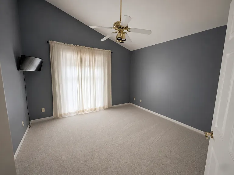 3294 Lake Ridge Dr #D — Photo 4