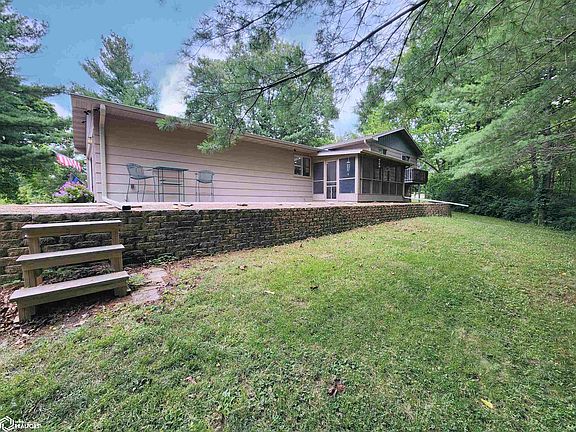 3rd image of 3 Belmont Dr