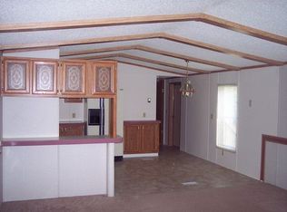 27 Ridgewood Dr, McKean, PA 16426