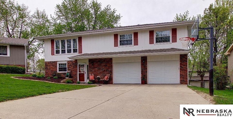 1st image of 15011 Douglas Cir