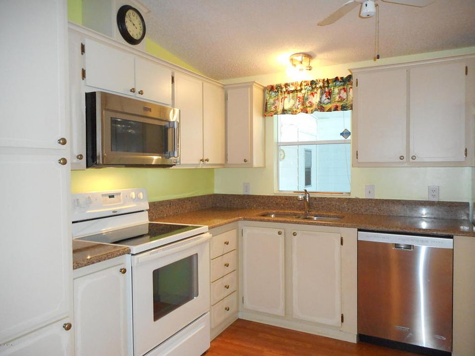 1st image of 1809 E Schwartz Blvd