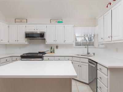 532 Amy Jo Cir, Aubrey, TX, 76227