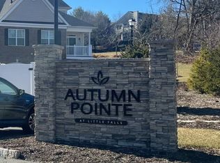 302 Autumn Ct #302, Little Falls, NJ 07424