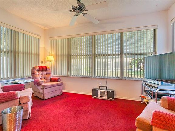 4th image of 1517 Yucatan Way