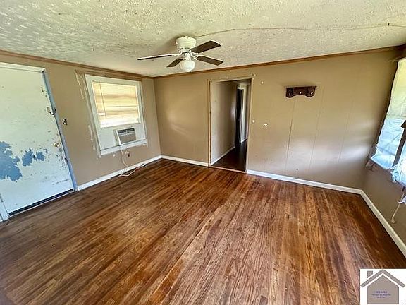 3rd image of 1706 Walnut St