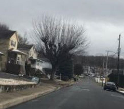 Exterior Neighborhood (street photo)