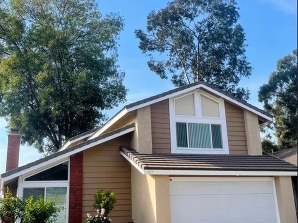 243 Longbranch Cir, Brea, CA 92821