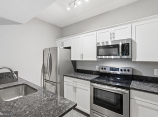 Penderbrook Square Condo, Fairfax, VA 22033