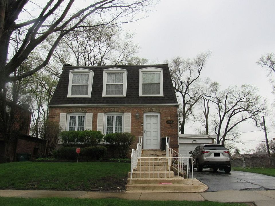 1st image of 2228 Buckingham Ave