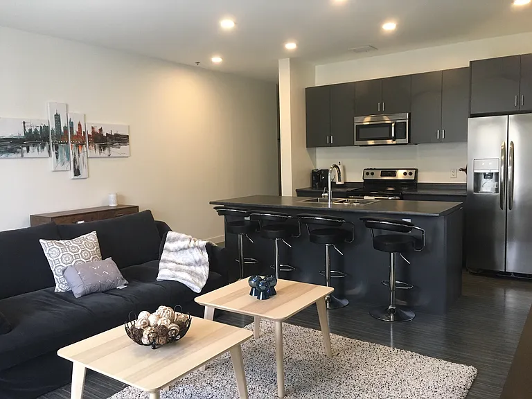 98 Market Ave — Photo 24