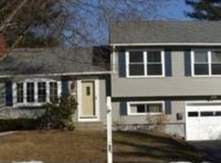 80 Brewster Rd, Enfield, CT 06082