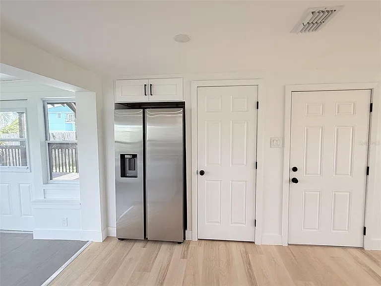 13617 Frances Ave — Photo 11