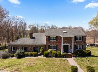 7 Williams Ln, Newtown, CT 06470