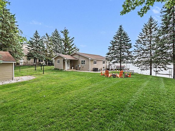 5th image of 11197 Oak Dr