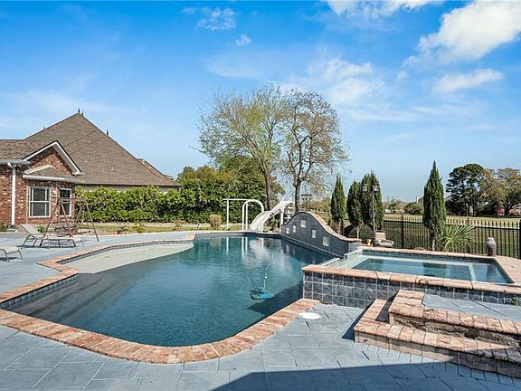 5th image of 3633 Lake Michel Ct