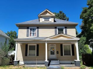 1014 E 14th St, Davenport, IA
