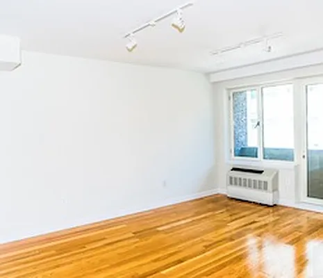 Rented by Urban Realty NYC | media 53