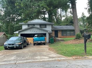 2755 Knollview Dr, Decatur, GA 30034