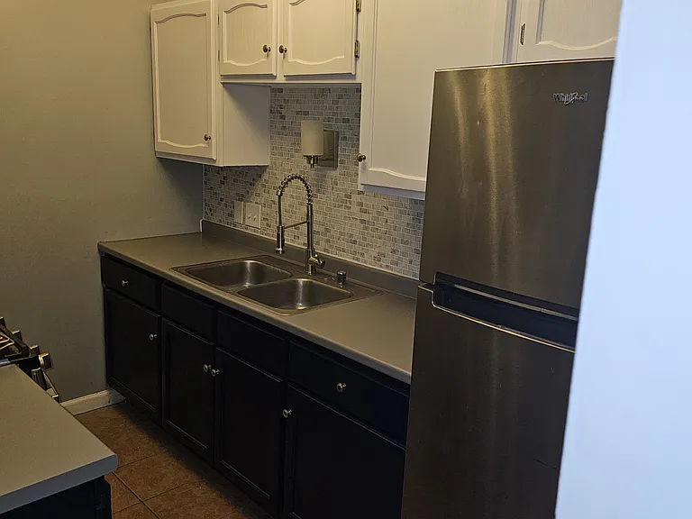 1518 Salisbury St #1 — Photo 2