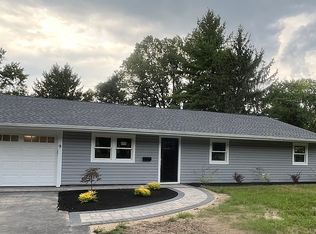 9 Wheeler Rd, Kendall Park, NJ 08824