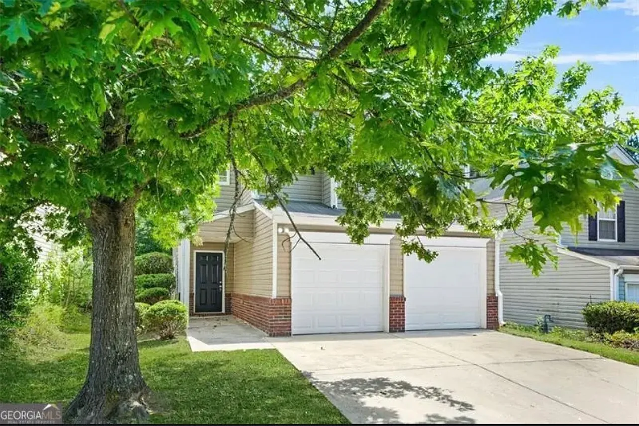 3 bed, 2.5 bath, 1603 sqft, $2,350 — Photo 1