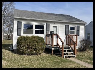 403 Prairie St, Macon, MO 63552