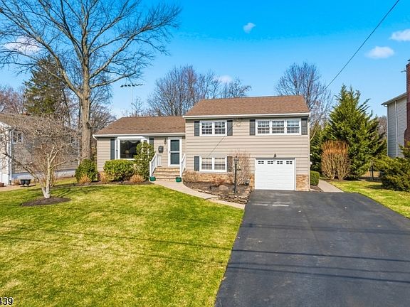 4th image of 262 Cornwall Rd