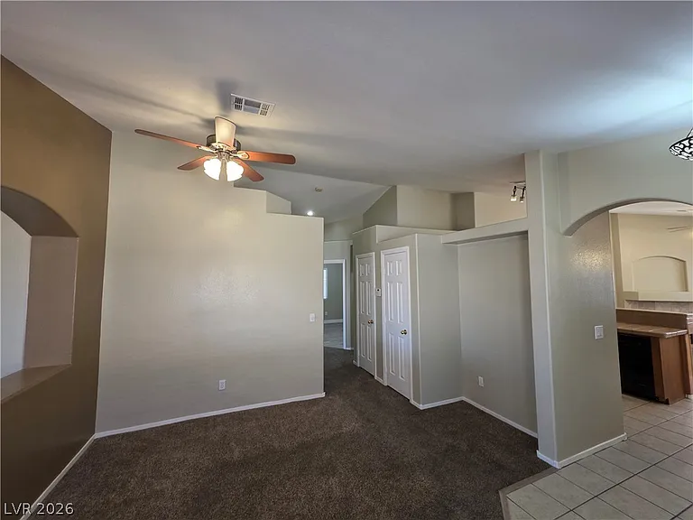 6674 Jordan River Dr — Photo 34