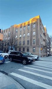 873 42nd St APT 3B, Brooklyn, NY, 11232