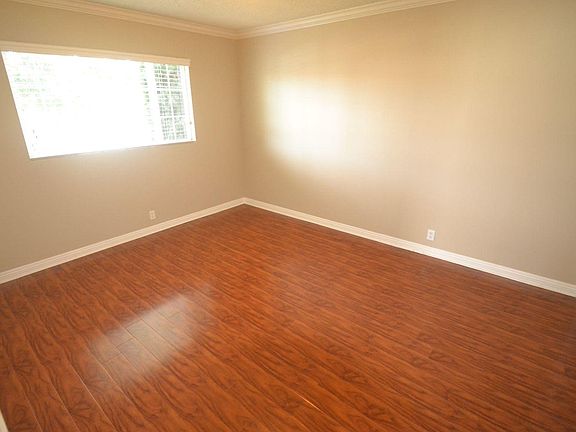 4th image of 3116 S Harvard Blvd