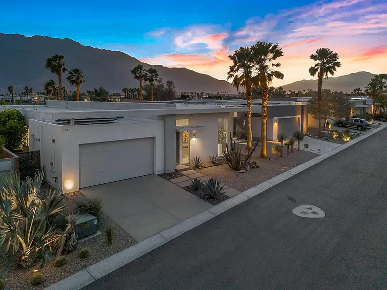 929 Bernardi Ln — Photo 16