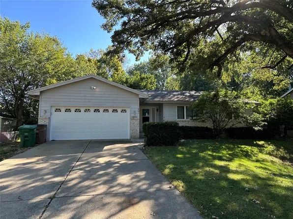 461 N Hickory Blvd, Pleasant Hill, IA 50327