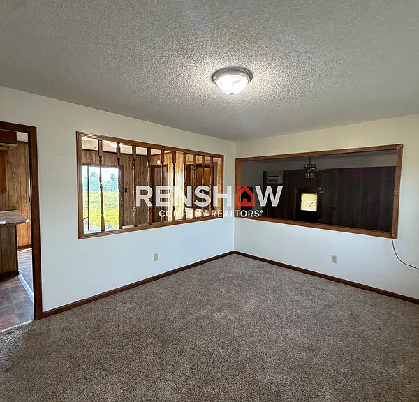 584 Lark St — Photo 13