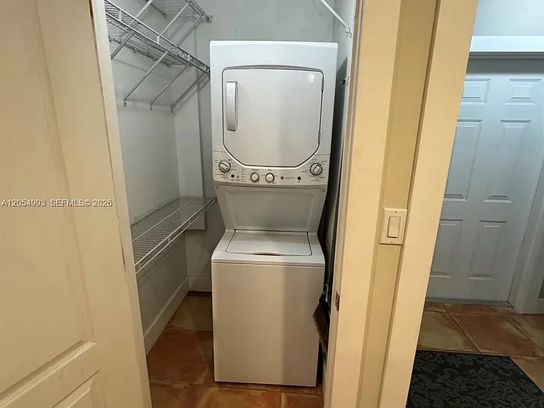 9801 SW 123rd St #9801 — Photo 5