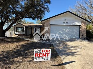 6507 Ridge Peak Dr, San Antonio, TX 78233