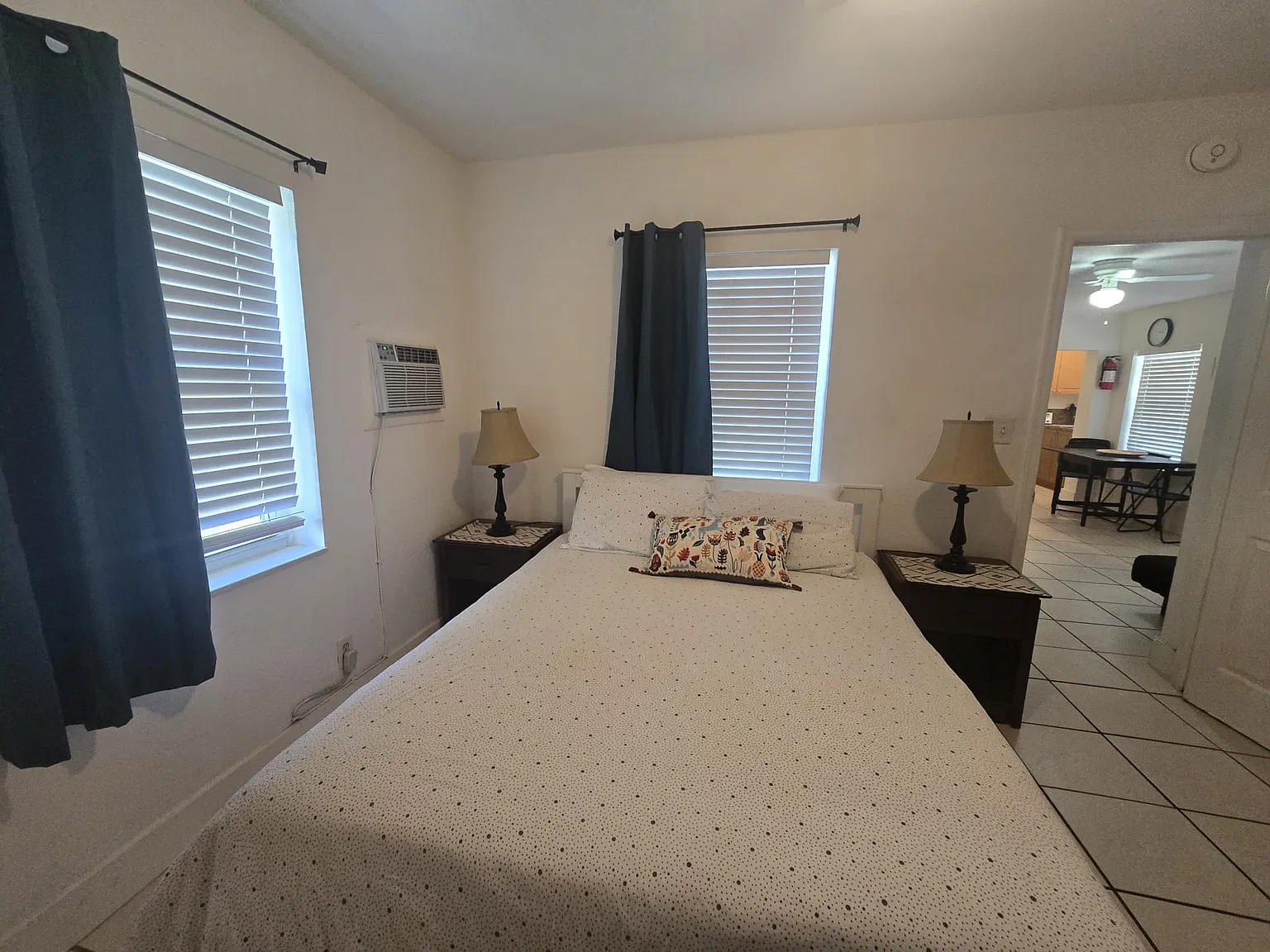 1 bed, 700 sqft, $2,100 — Photo 1