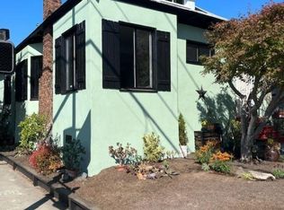 1201 Walnut St, Alameda, CA 94501