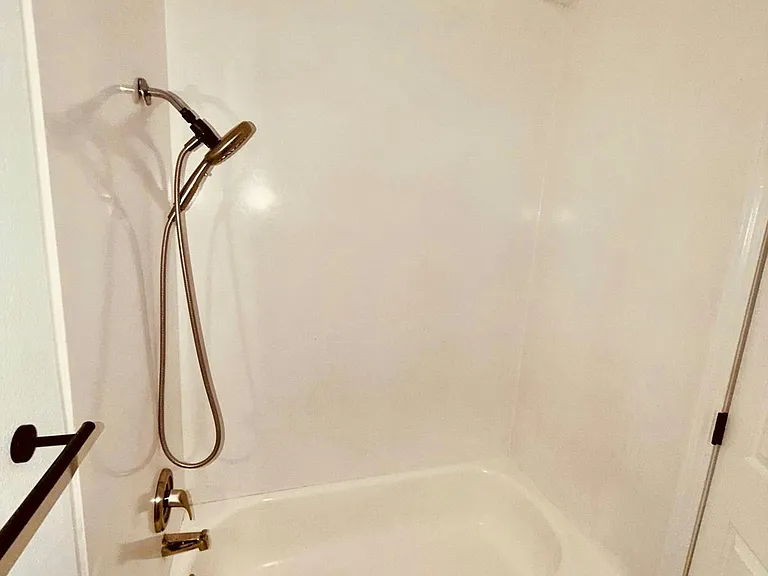 Bathroom with tub