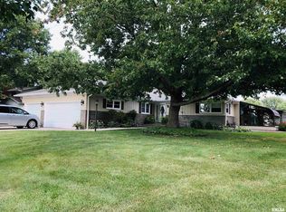 3011 Lincoln Park Dr, Galesburg, IL 61401