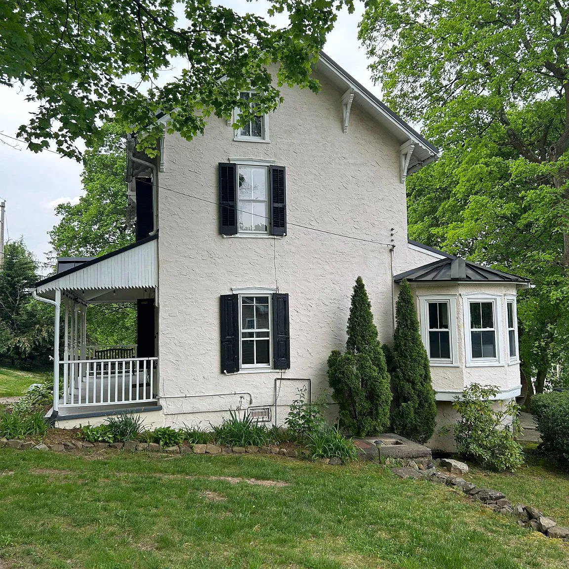 3 bed, 2.5 bath, 2139 sqft, $3,600 — Photo 2