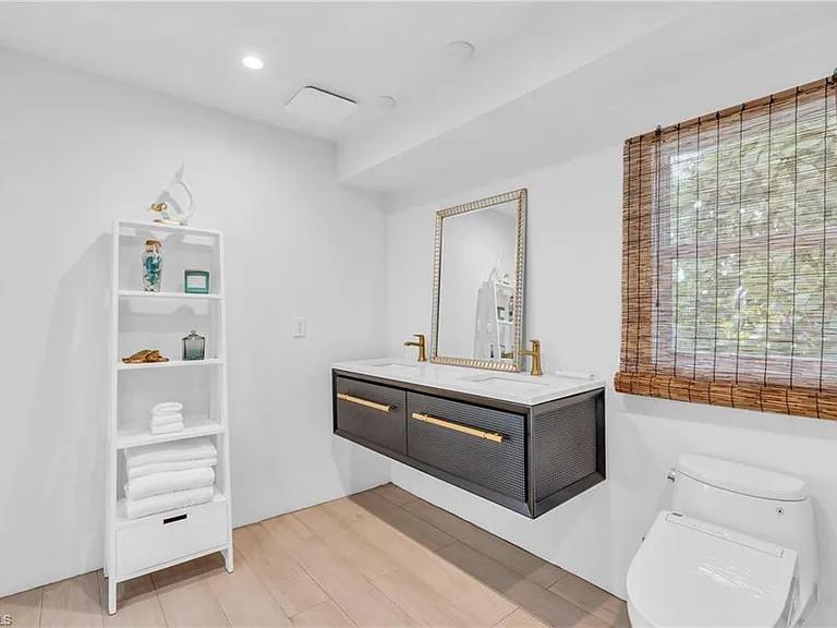 27725 Forester Dr — Photo 41
