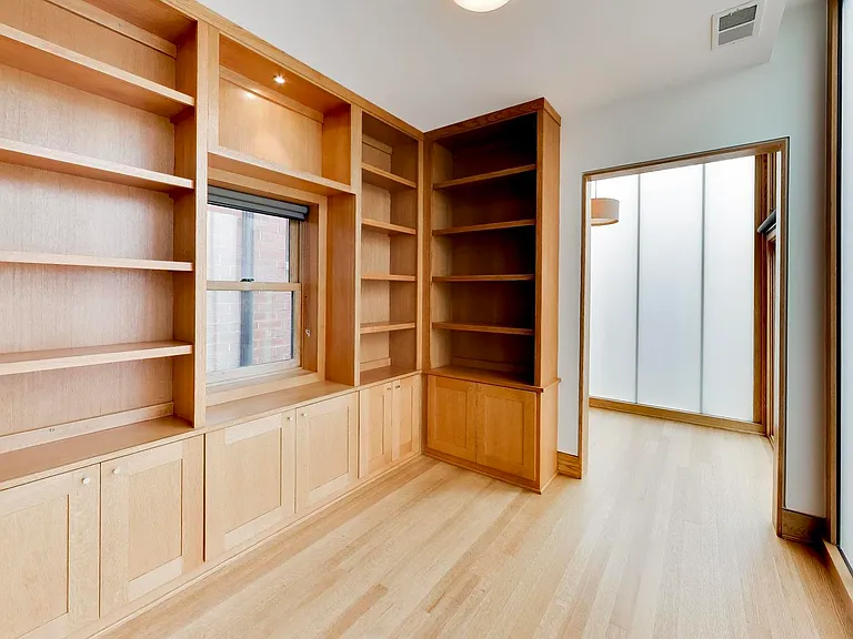3752 N Wayne Ave — Photo 22