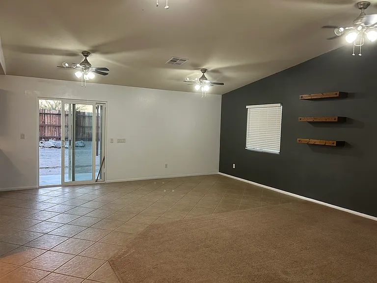 2635 Calico Ave — Photo 4