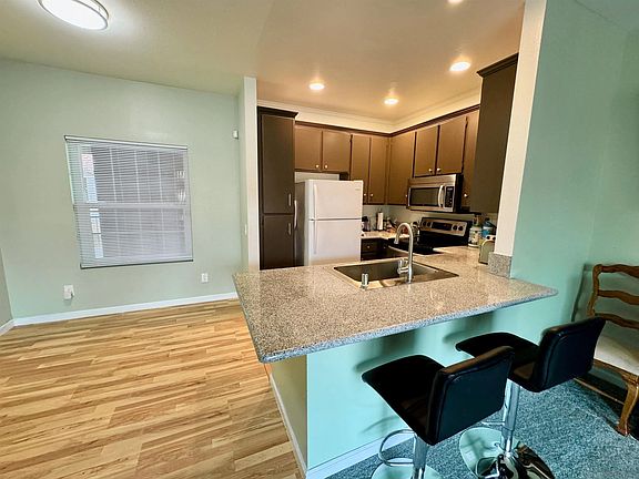 5th image of 2150 Camino De La Reina Unit 4316